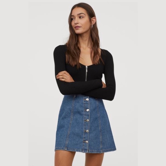 H&M Dresses & Skirts - H&M A-line Skirt (NWT)